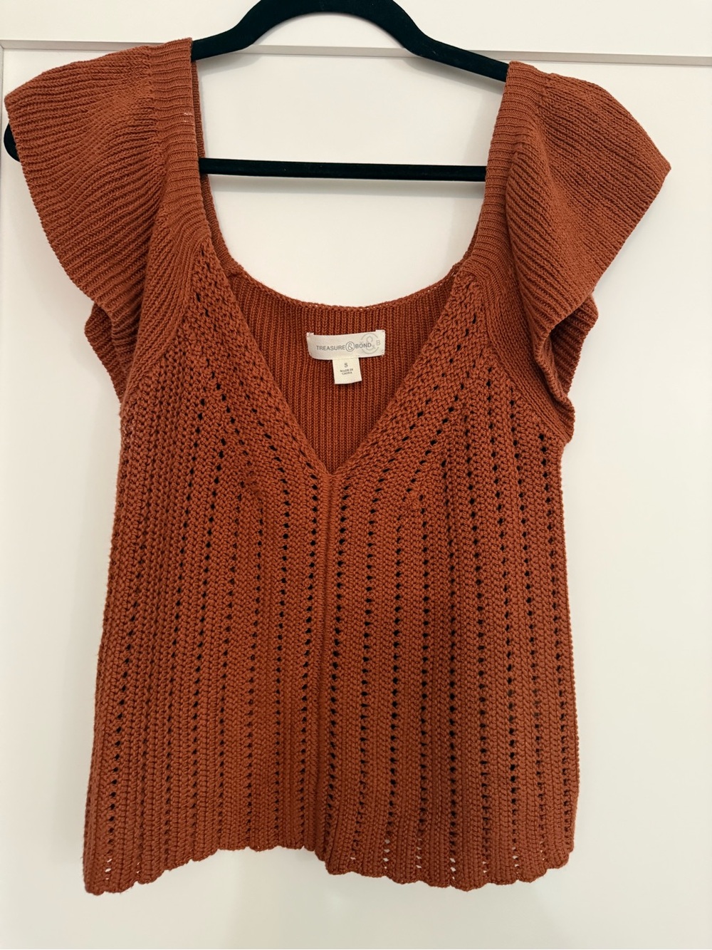 Treasure & Bond Rust Knit V-Neck Top